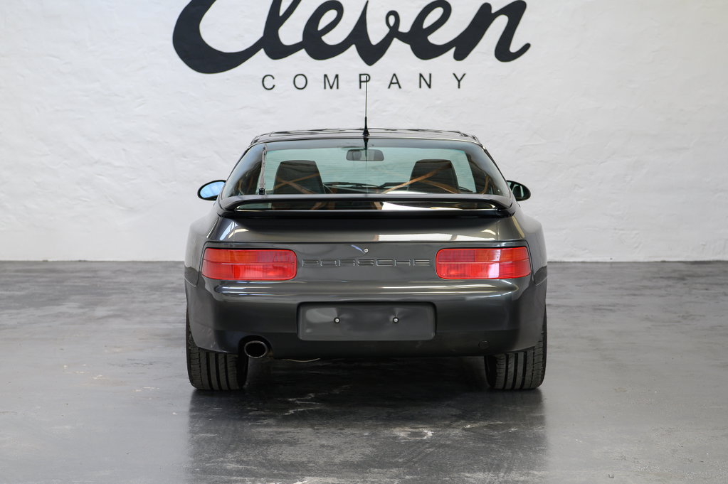 Porsche 968