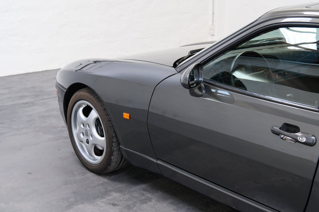 Porsche 968