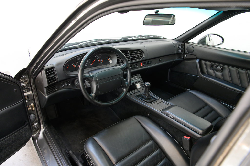 Porsche 968