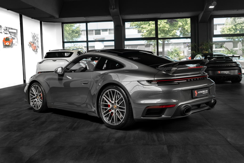 Porsche 992 Turbo