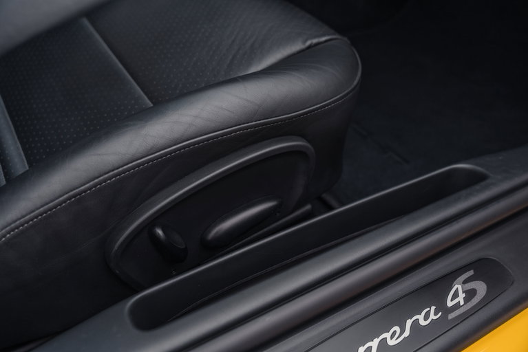 Porsche 996.2 Carrera 4S