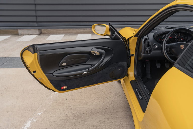 Porsche 996.2 Carrera 4S