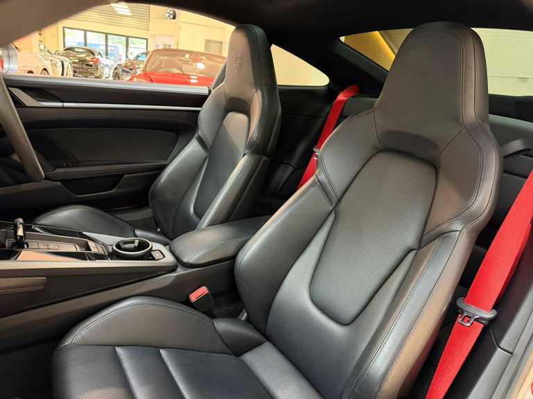 Porsche 992 Carrera S
