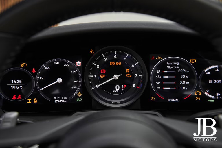 Porsche 992 Carrera 4S