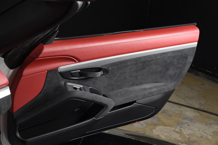 Porsche 981 Boxster Spyder