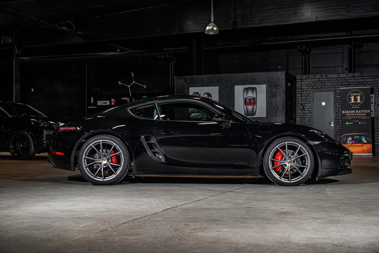Porsche 718 Cayman GTS