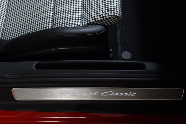 Porsche 992 Sport Classic