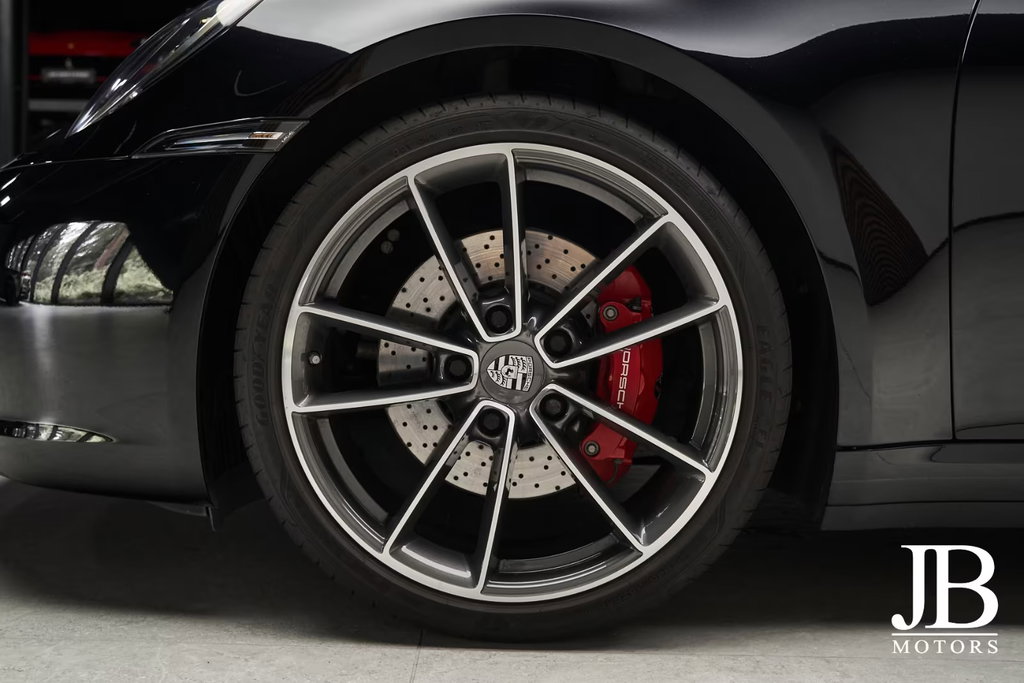Porsche 992 Carrera 4S