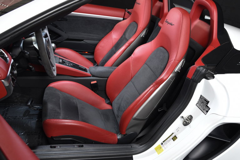 Porsche 981 Boxster Spyder