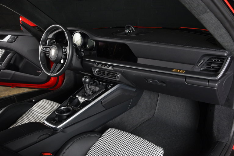 Porsche 992 Sport Classic