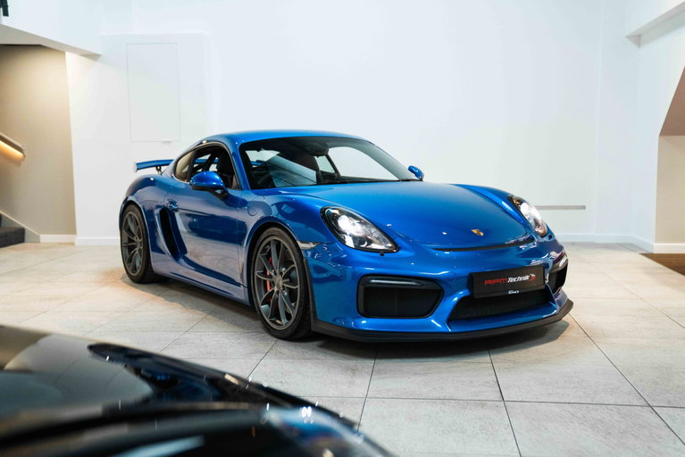 Porsche 981 Cayman GT4