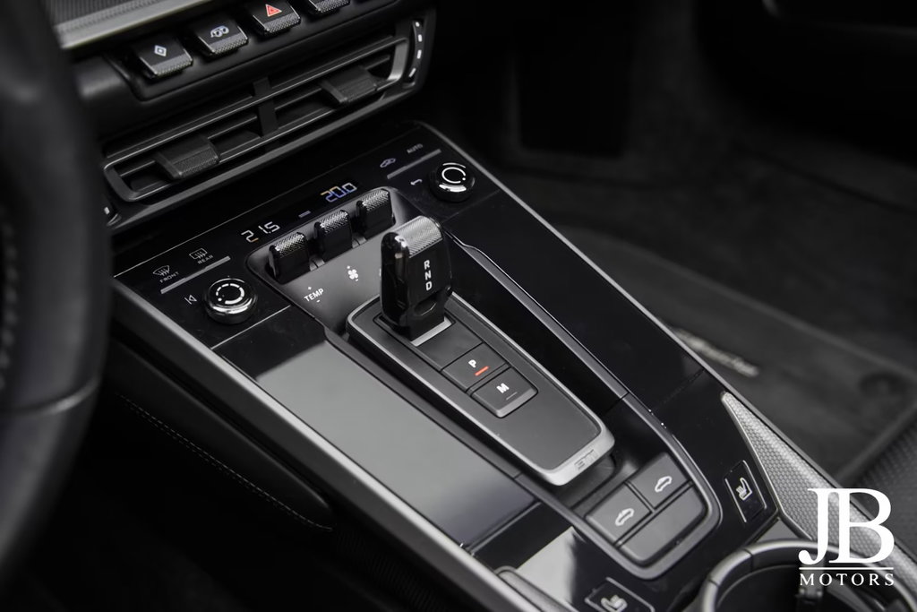 Porsche 992 Carrera 4S
