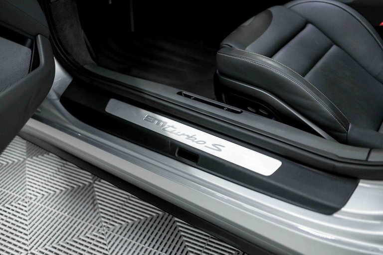 Porsche 992 Turbo S