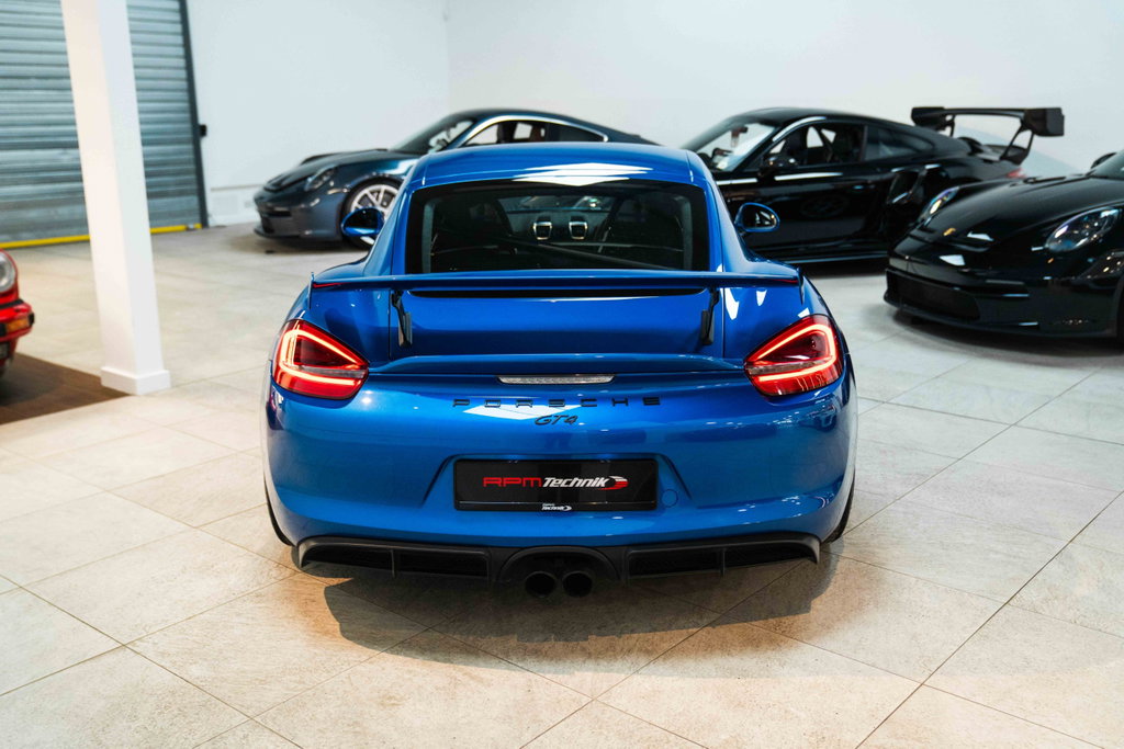 Porsche 981 Cayman GT4