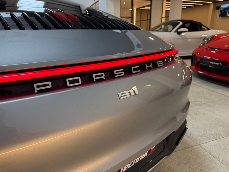 Porsche 992 Carrera S