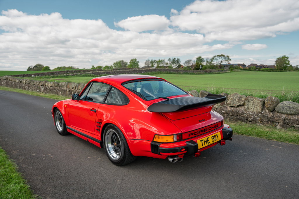Porsche 911 Turbo Flachbau