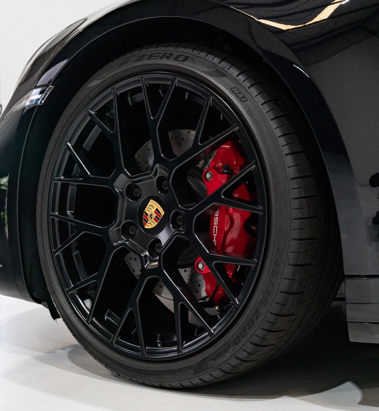 Porsche 992 Carrera 4S