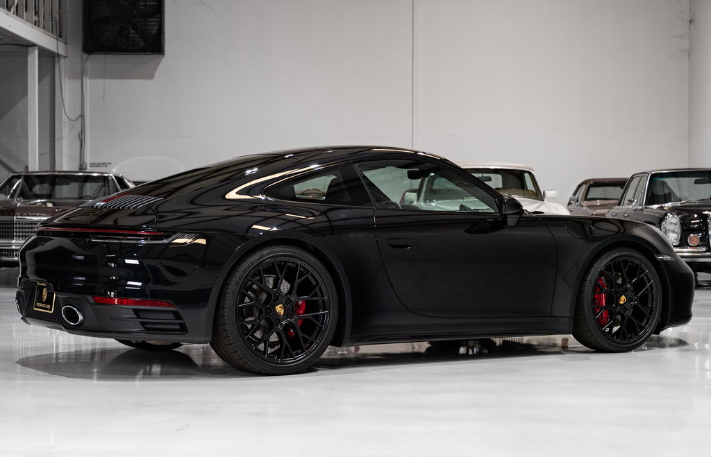 Porsche 992 Carrera 4S
