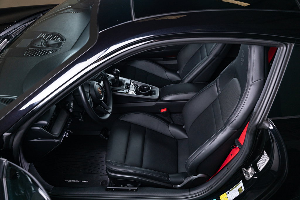 Porsche 992 Carrera 4S