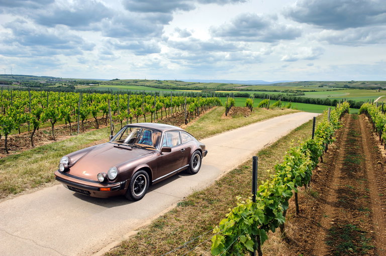 Porsche 911 Carrera 2.7