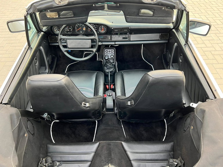 Porsche 911 Carrera 3.2