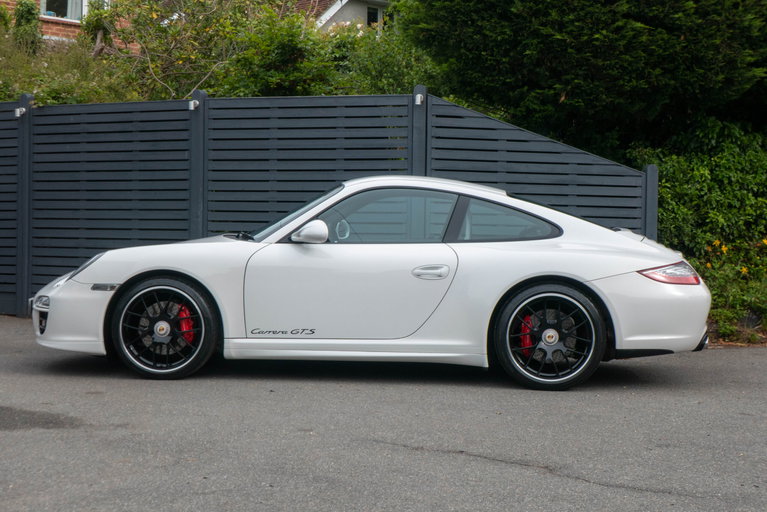 Porsche 997.2 Carrera GTS