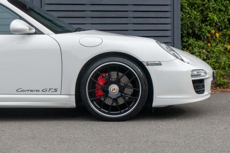 Porsche 997.2 Carrera GTS