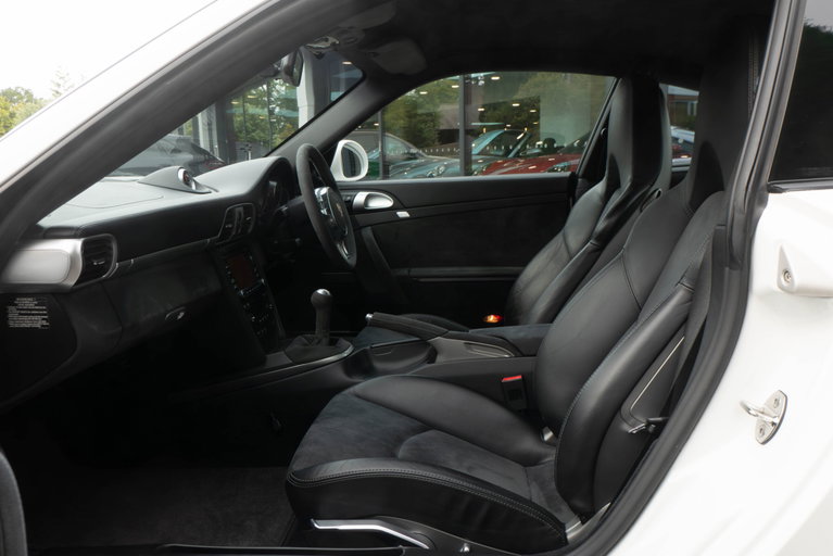 Porsche 997.2 Carrera GTS