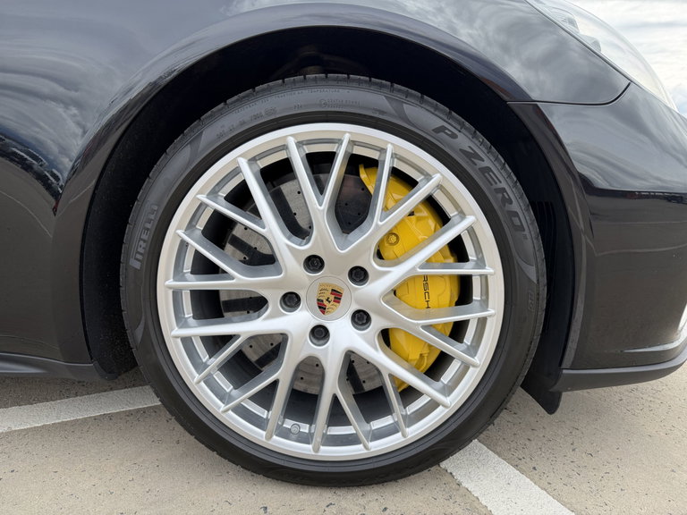 Porsche Panamera Turbo Executive