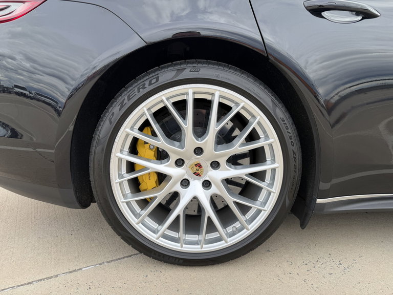Porsche Panamera Turbo Executive