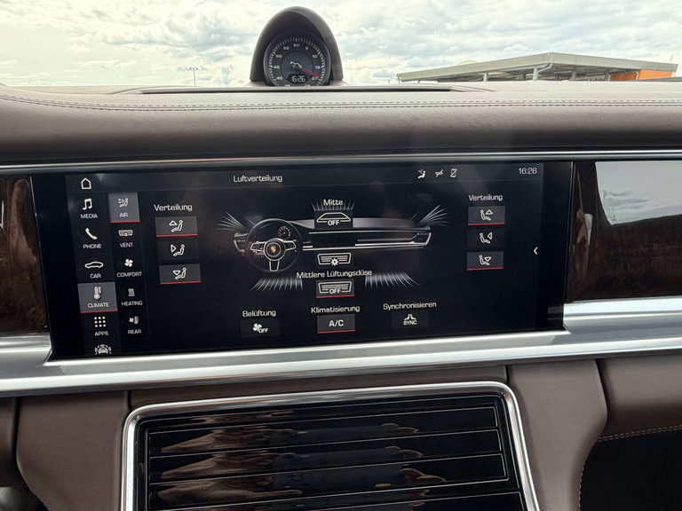 Porsche Panamera Turbo Executive