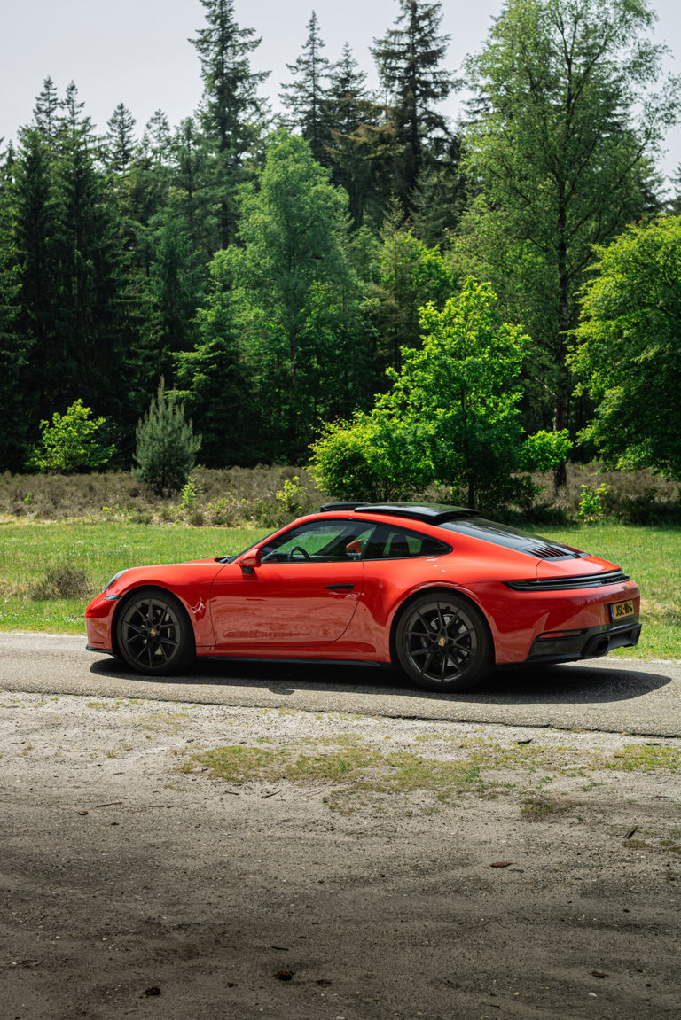 Porsche 992.2 Carrera