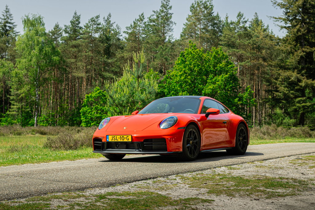 Porsche 992.2 Carrera