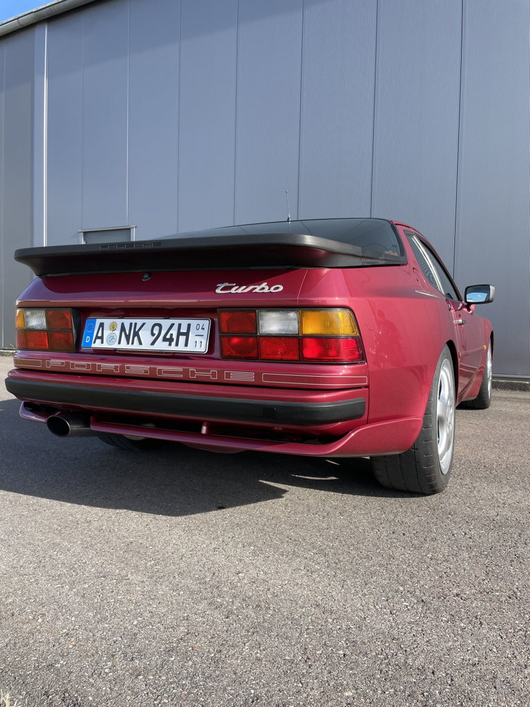 Porsche 944 Turbo S Coupé