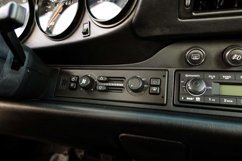 Porsche 993 Carrera 4