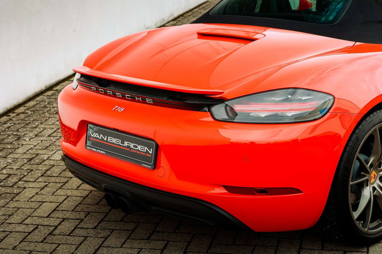 Porsche 718 Boxster