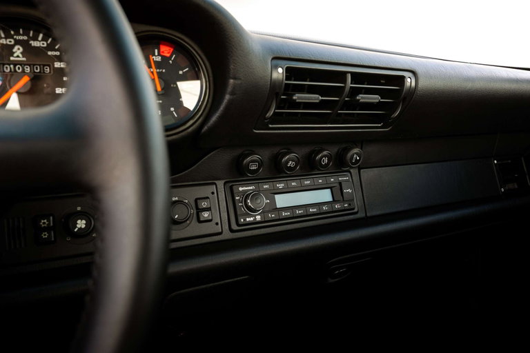 Porsche 993 Carrera 4