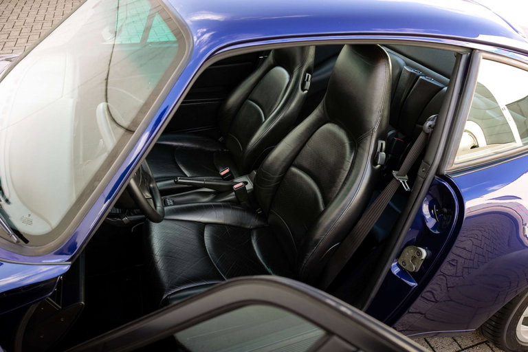 Porsche 993 Carrera 4