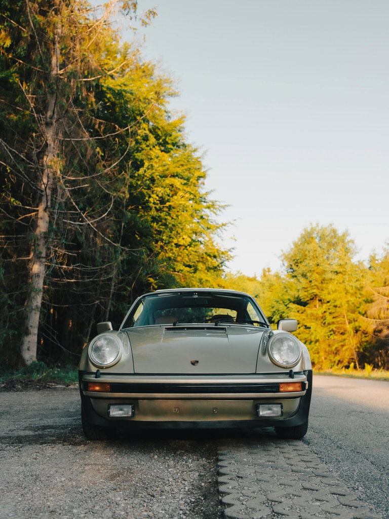 Porsche 911 Turbo 3.0 (US)