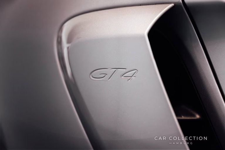 Porsche 718 Cayman GT4