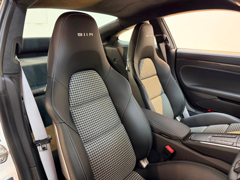 Porsche 911 R