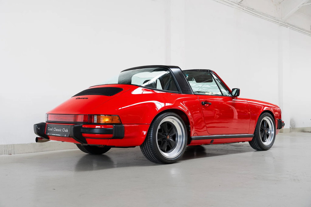 Porsche 911 Carrera 3.2 (US)