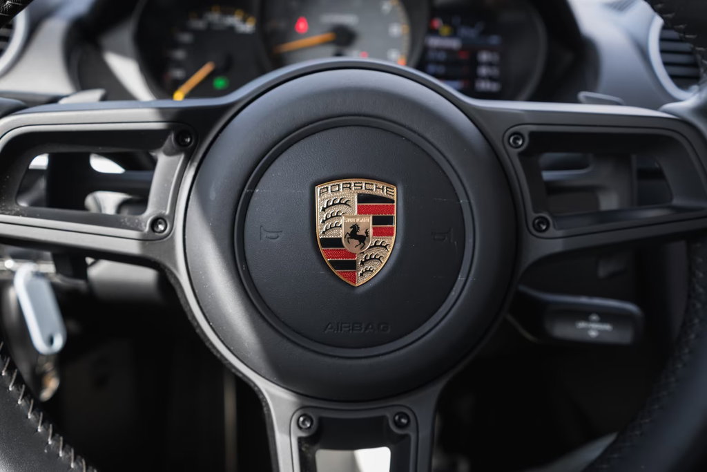 Porsche 718 Cayman GT4 RS