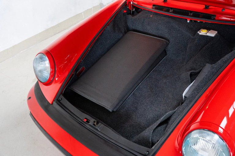 Porsche 911 Carrera 3.2 (US)