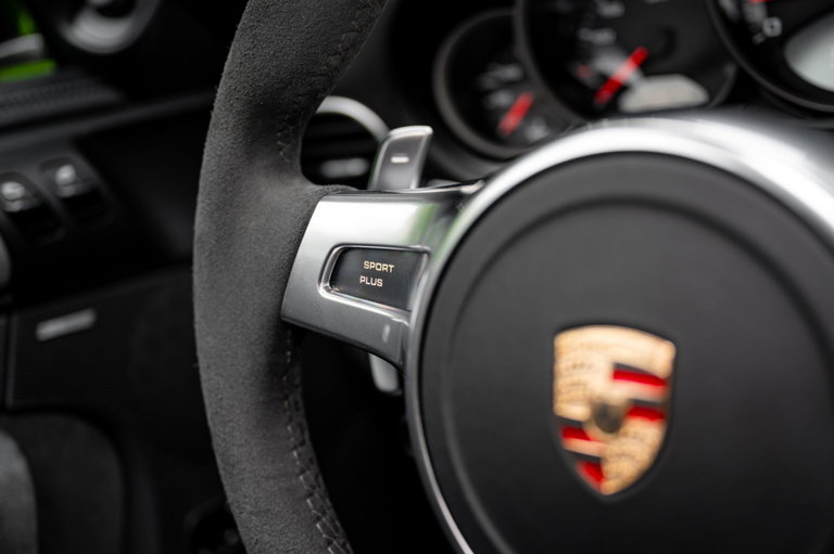 Porsche 997.2 Carrera GTS