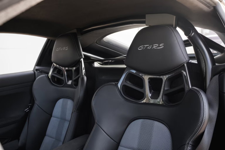 Porsche 718 Cayman GT4 RS