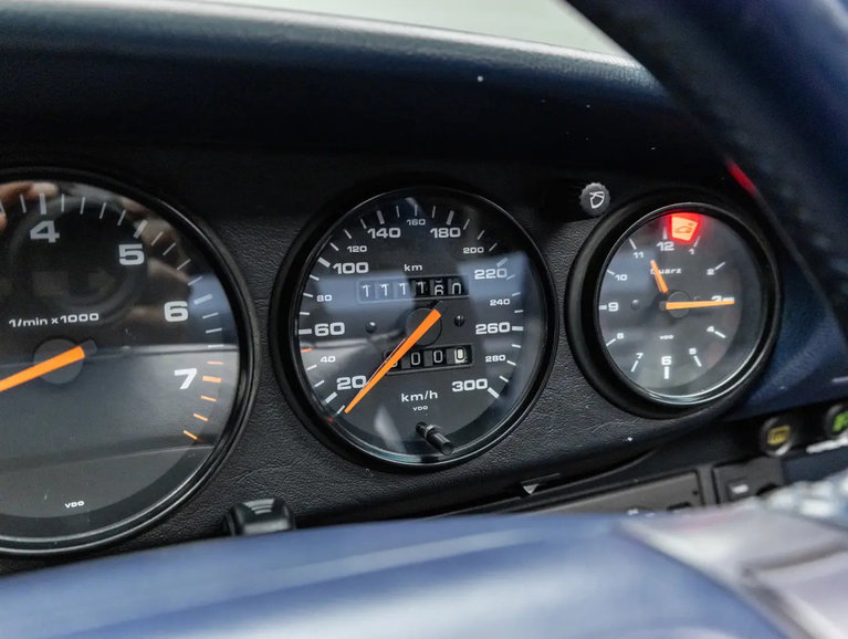 Porsche 964 Carrera 4
