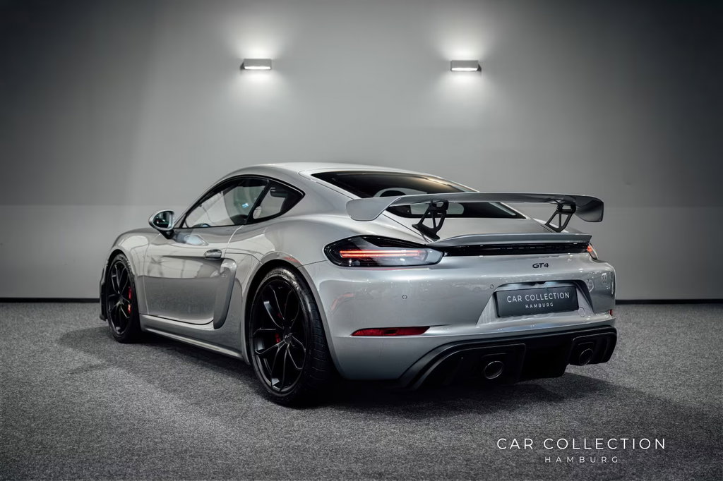 Porsche 718 Cayman GT4