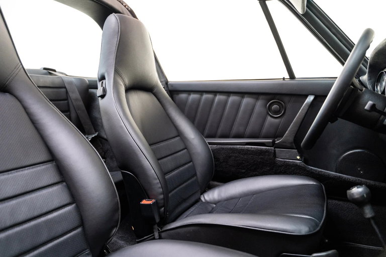 Porsche 911 Carrera 3.2 (US)