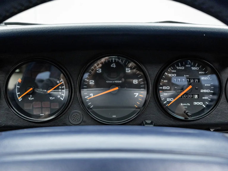 Porsche 964 Carrera 4